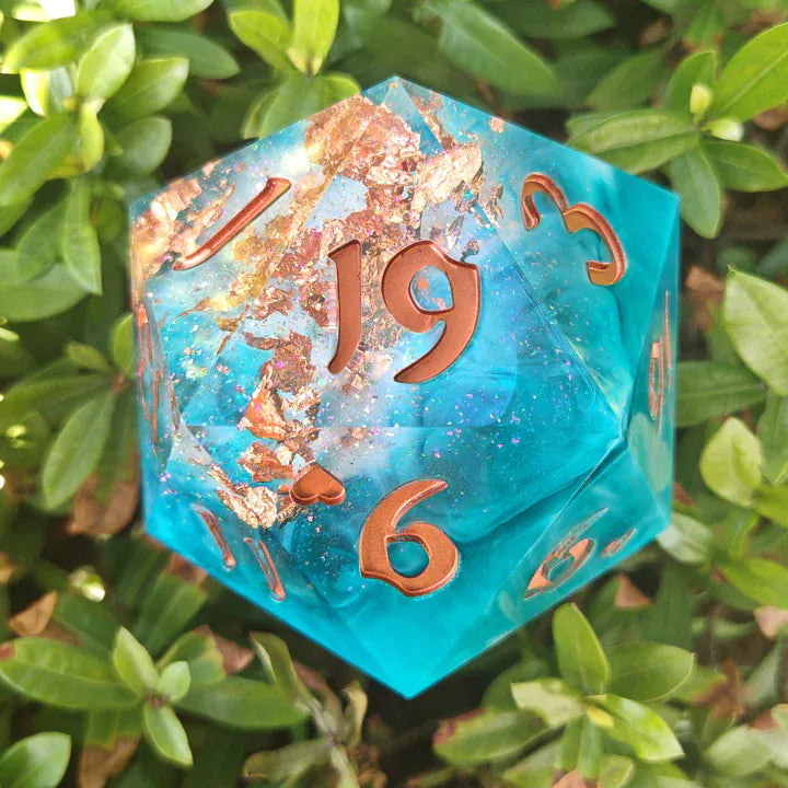 HY00542: Captured Magic 100mm Chonk D20 - Cloudfall